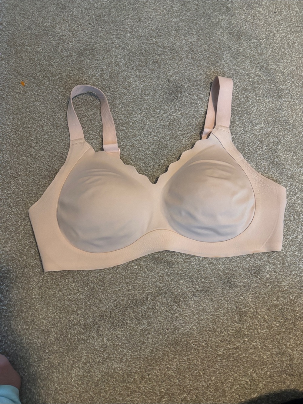 Comfelie Seamless Nude Wireless Comfort Bra Women’s size large